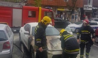 Od šoka nije mogla da dođe sebi: Soraji u Beogradu zapalili automobil