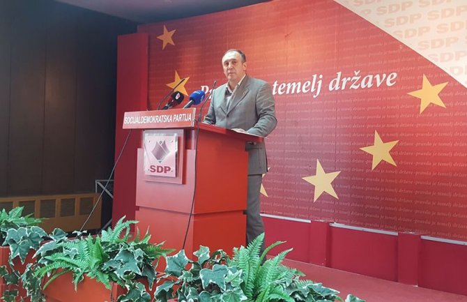 Veljković: Drugog bloka neće biti a i prvom se primiče kraj