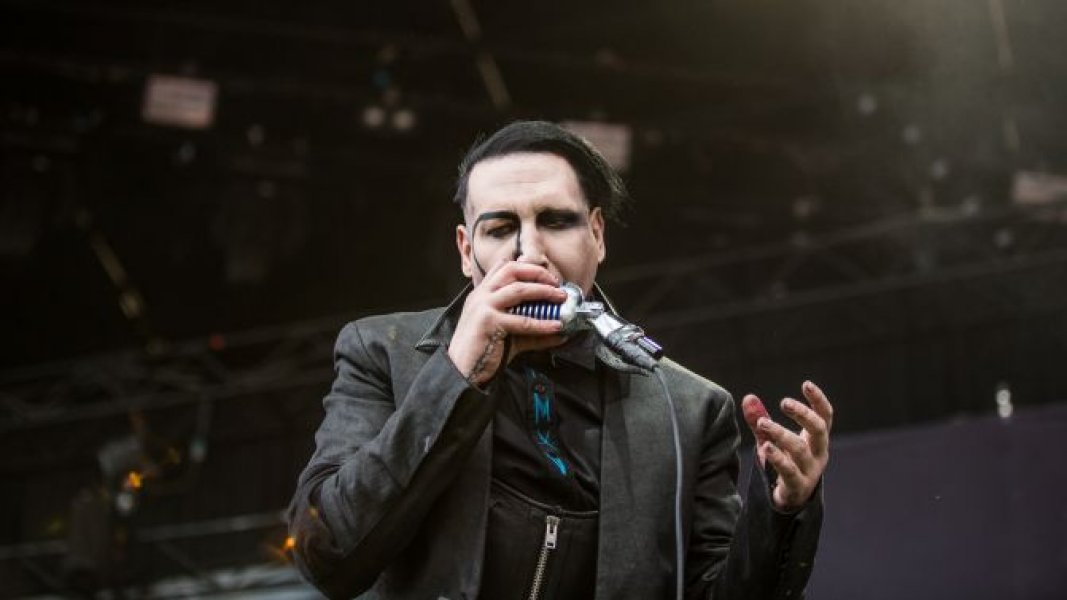 marilynmansonsoundwave2015melbournephotobybrettschewitz671x377