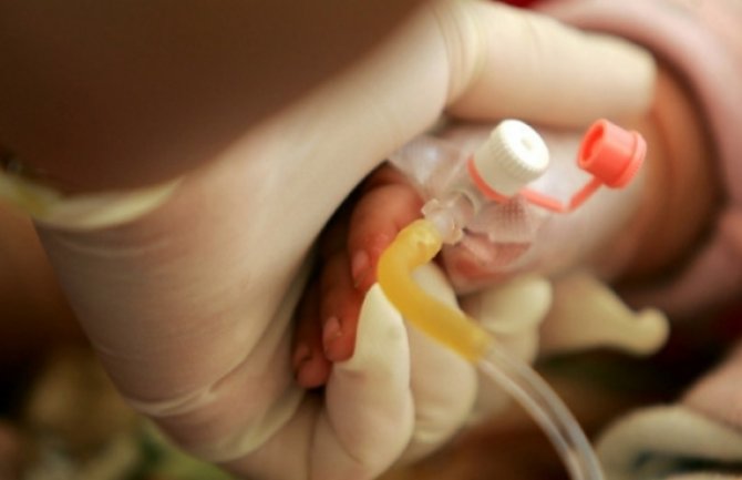 U Crnoj Gori sa HIV-om živi troje djece