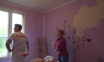 Akcijom „Osmijehom oboji dom“ adaptiran dom samohrane majke