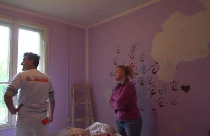 Akcijom „Osmijehom oboji dom“ adaptiran dom samohrane majke