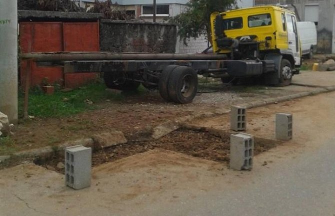 Momišići: Redovnije dobijaju račune nego vodu