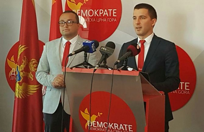 Demokrate samostalno na izborima Petnjici: Građani žele promjene