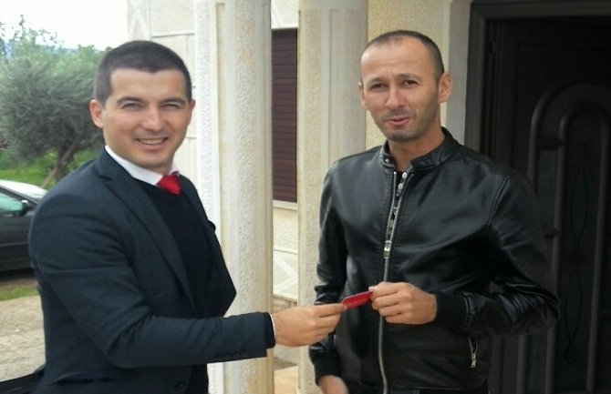 Demokrate: Svakog dana dobijamo sve veću podršku u Tuzima