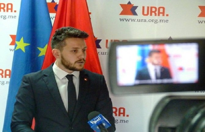 Radovanić: Vlastodršci dotakli dno, promjene su neminovnost