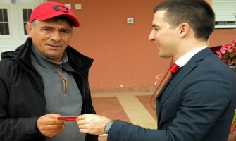 Demokrate: Vlast se bogati na račun građana, interesuju ih samo lični interesi