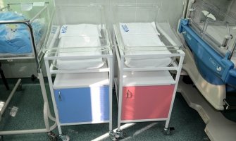 Donacija na neonatologiji: 20 novih krevetića i dušeka