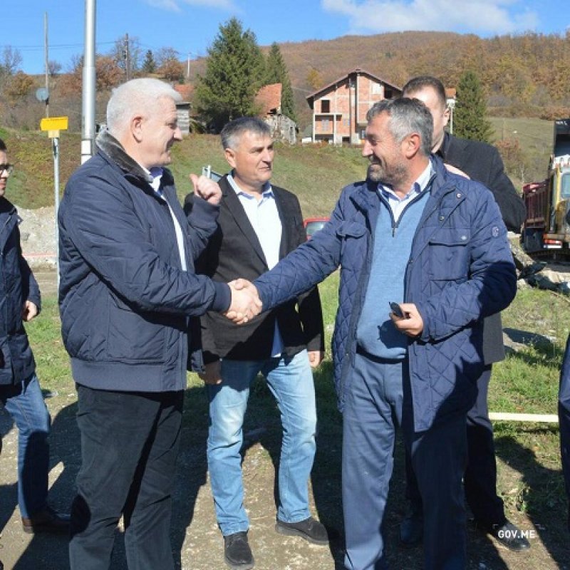 231729635240737679450794992299675454837825n