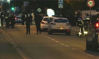 Autom naletio na učenike, troje povrijeđeno