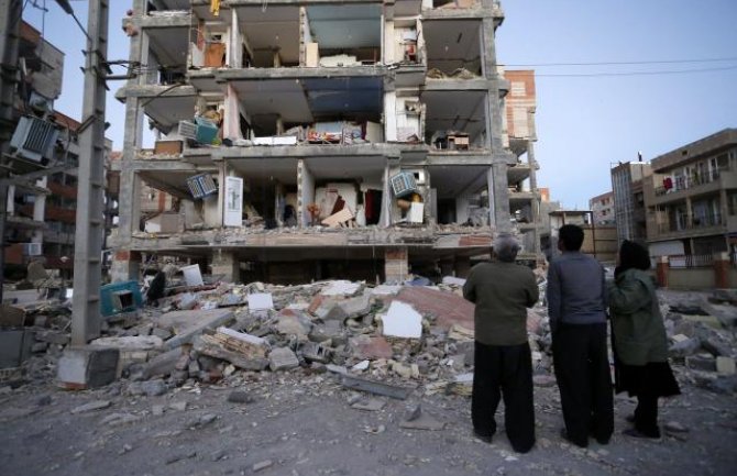 Zemljotres pogodio Iran i Irak: Preko 200 osoba stradalo, više od 1.700 povrijeđeno(FOTO)(VIDEO)