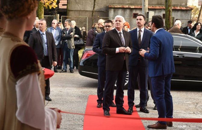 Marković otvorio Biznis inkubator na Cetinju (VIDEO)(FOTO)