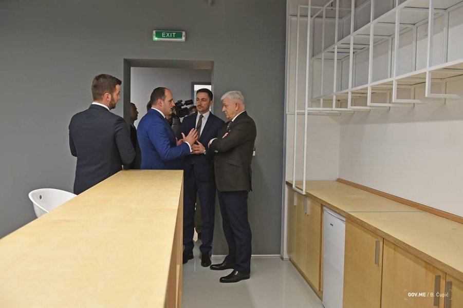 236216685298988840292342154707564681170524n