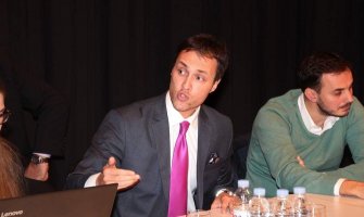 Milačić u Švajcarskoj: Stvarati slobodne iseljenike, a ne pripejd dijasporu