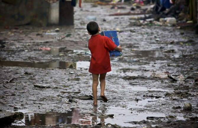 Nije lako biti dijete