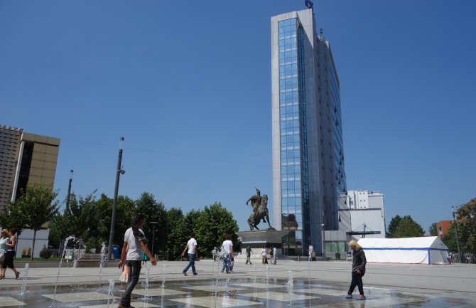 Priština prijeti Crnoj Gori ratom; Grubač: Iza toga stoji zvanična Albanija 