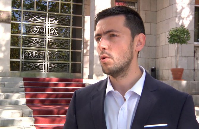 Živković: Ispitati način trošenja novca u strankama tzv. građanske opozicije
