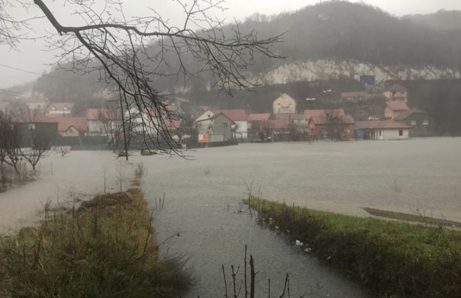 MUP upozorava na moguće poplave za vikend