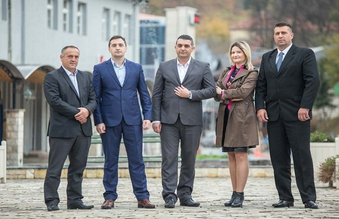 SD: Ne možete opravdati izborni debakl