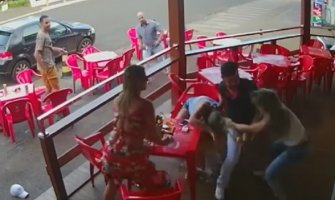 Žena uhvatila muža u prevari pa napravila neviđenu scenu (VIDEO)