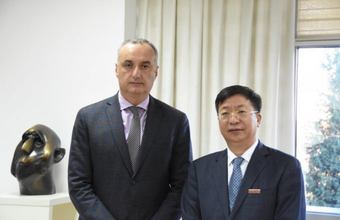 Oko 500 polaznika kursa kineskog jezika godišnje 