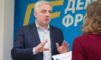 Rok istekao u podne, DF se vraća u Parlament