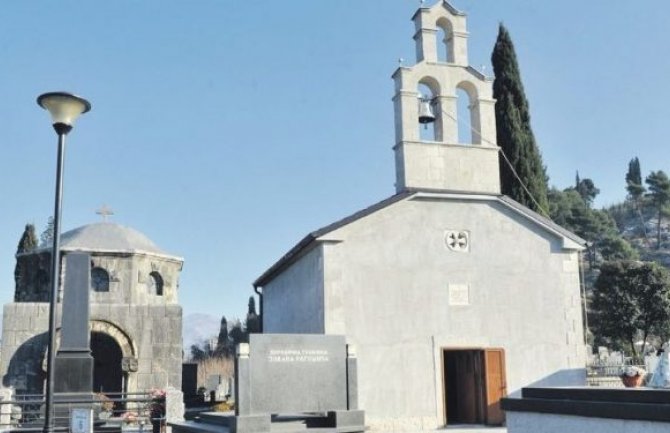 Ponovo obijena crkva na Čepurcima: Vandali odnijeli prilog