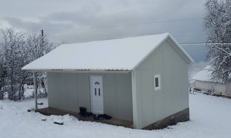 Izet i Dževahira iz sela Livadice dobili novi dom (FOTO)