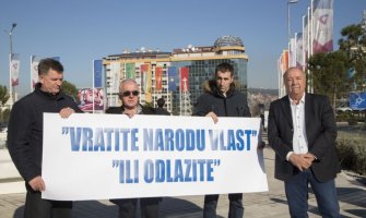 Miličković: EU i OEBS da pomognu narodu ili da se vrate odakle su došli