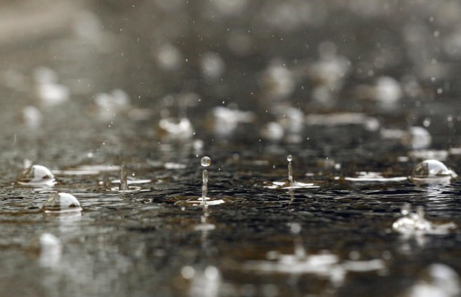 Danas oblačno, poslijepodne kiša