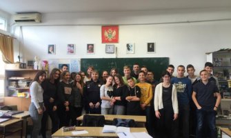 Herceg Novi: Policajci sa đacima razgovarali o zloupotrebi pirotehničkih sredstava