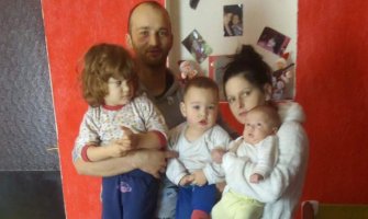 Porodica Kaluđerović sa Cetinja moli za pomoć: Moramo izdržati zbog četiri anđela