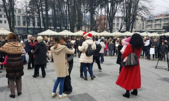 Bjelopoljci uživaju u pjesmi, igri i domaćoj zdravoj hrani
