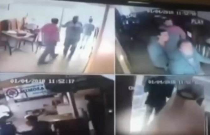 Zemljotres tema dana: Ljudi panično bježali na ulicu (VIDEO)