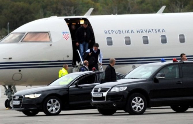 Avion hrvatske vlade iz Beča za Zagreb prevezao srce za transplantaciju četvorogodišnjoj djevojčici 