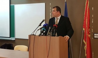 Krapović: Organizatori da ne prijete, Budva želi Sea Dance 