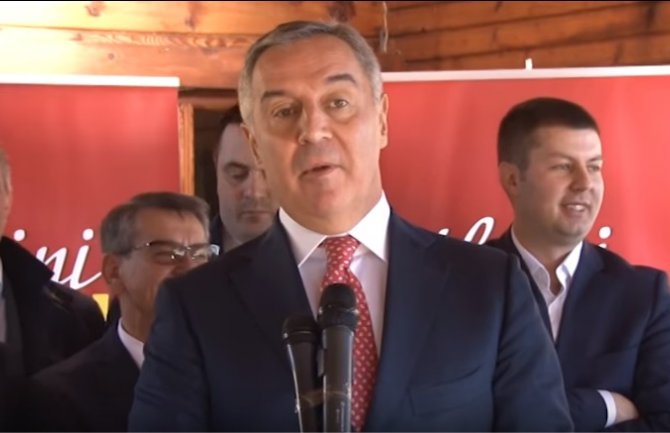 Đukanović u Ulcinju: Vrijeme je da DPS preuzme kormilo grada
