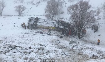 U autobuskoj nesreći šestoro mrtvih, 29 povrijeđenih(FOTO)