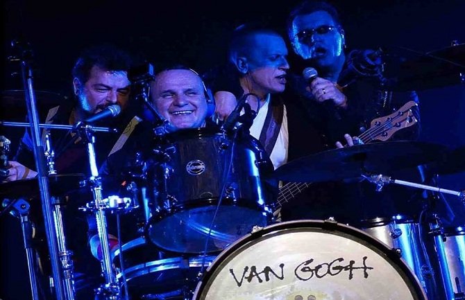 Van Gogh objavio snimak rođendanskog akustičnog koncerta