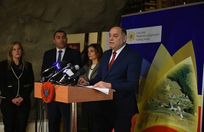 Simović: Agrobudžet dobra osnova za dalji razvoj poljoprivrede