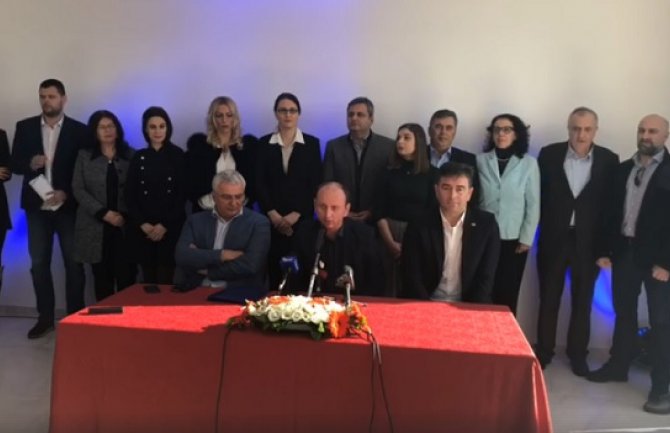 Deklaracijom DF predviđeno pomirenje pravoslavne većine