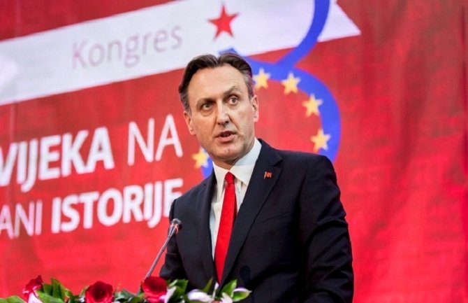 Krivokapić uputio otvoreno pismo Markoviću, traži da kazni Šehovića