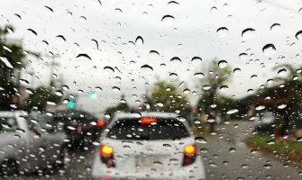 Oblačno sa kišom, više padavina tokom noći