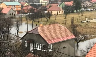 Više intervencija na Cetinju: Požar na Zagrblju, u podrumima zgrada poplave