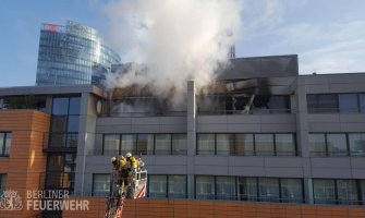  Požar u hotelu u centru Berlina, 50 vatrogasaca na terenu