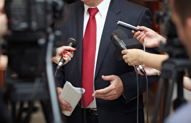 Za sada trče samo nepoznati