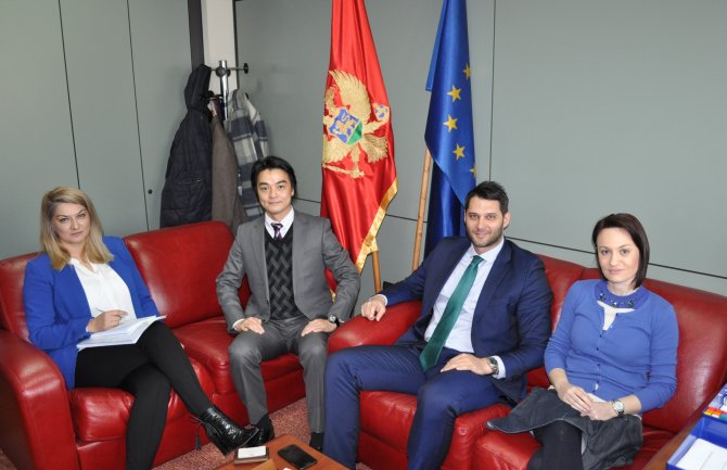 Stručnjak iz Japana u CG:  Problem nedostatak kvalifikovane radne snage