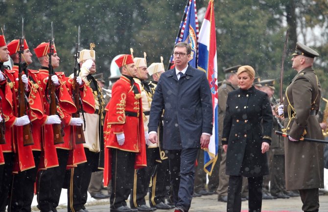 Zagreb: Vučić dočekan uz najviše počasti i visoke mjere sigurnosti