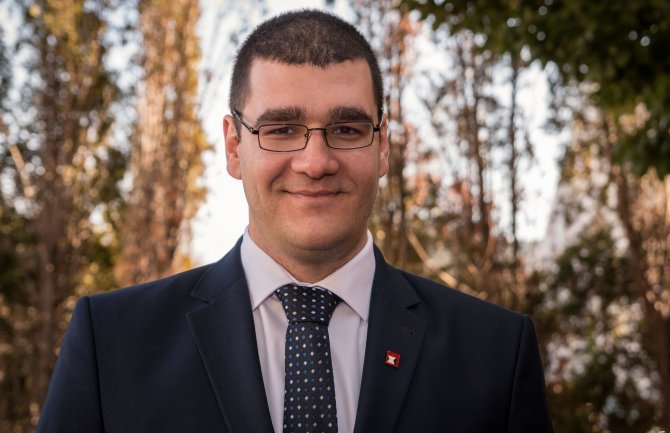 Milošević: URA neće sklapati predizborne koalicije sa DF-om, njihovi pozivi su licemjerni