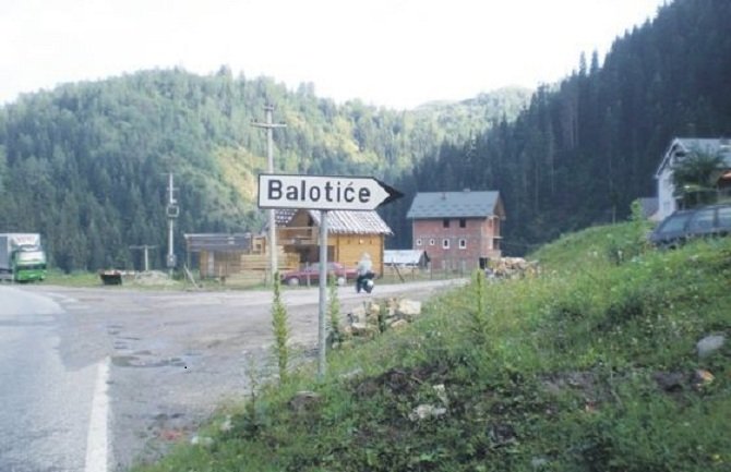 URA u Rožajama pokrenula peticiju za sanaciju puta u Balotićima